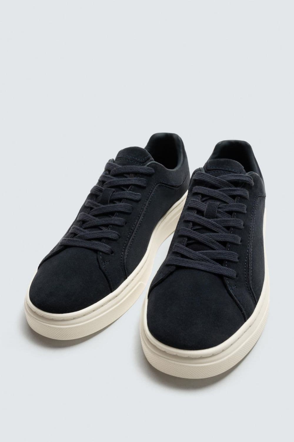 Classic Minimal Leather Sneaker